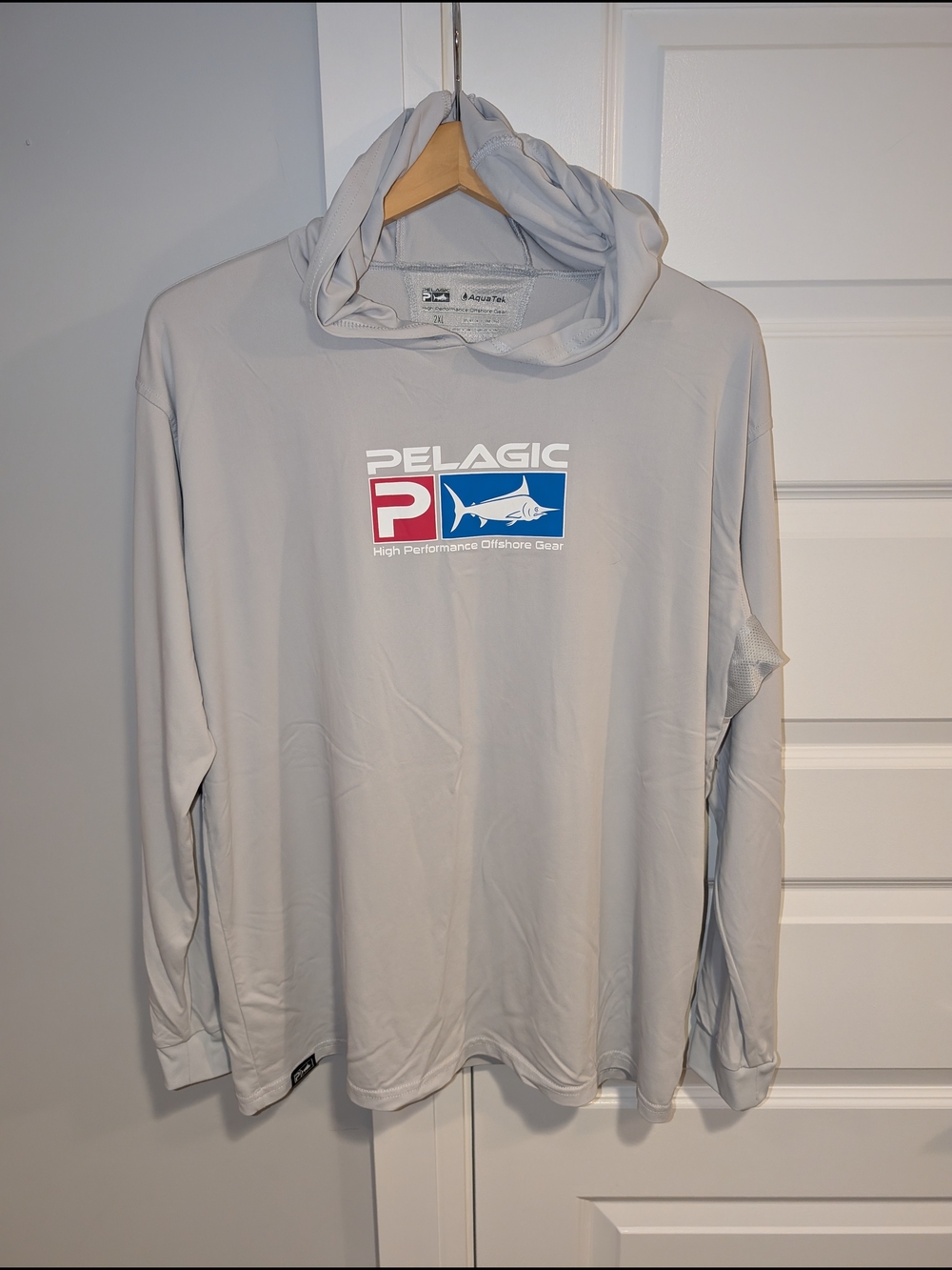 Pelagic Aquatek Deluxe Hooded Fishing Shirt